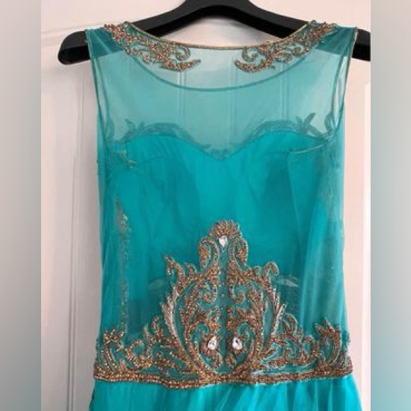 Sky Blue Gown - Picture 3 of 3